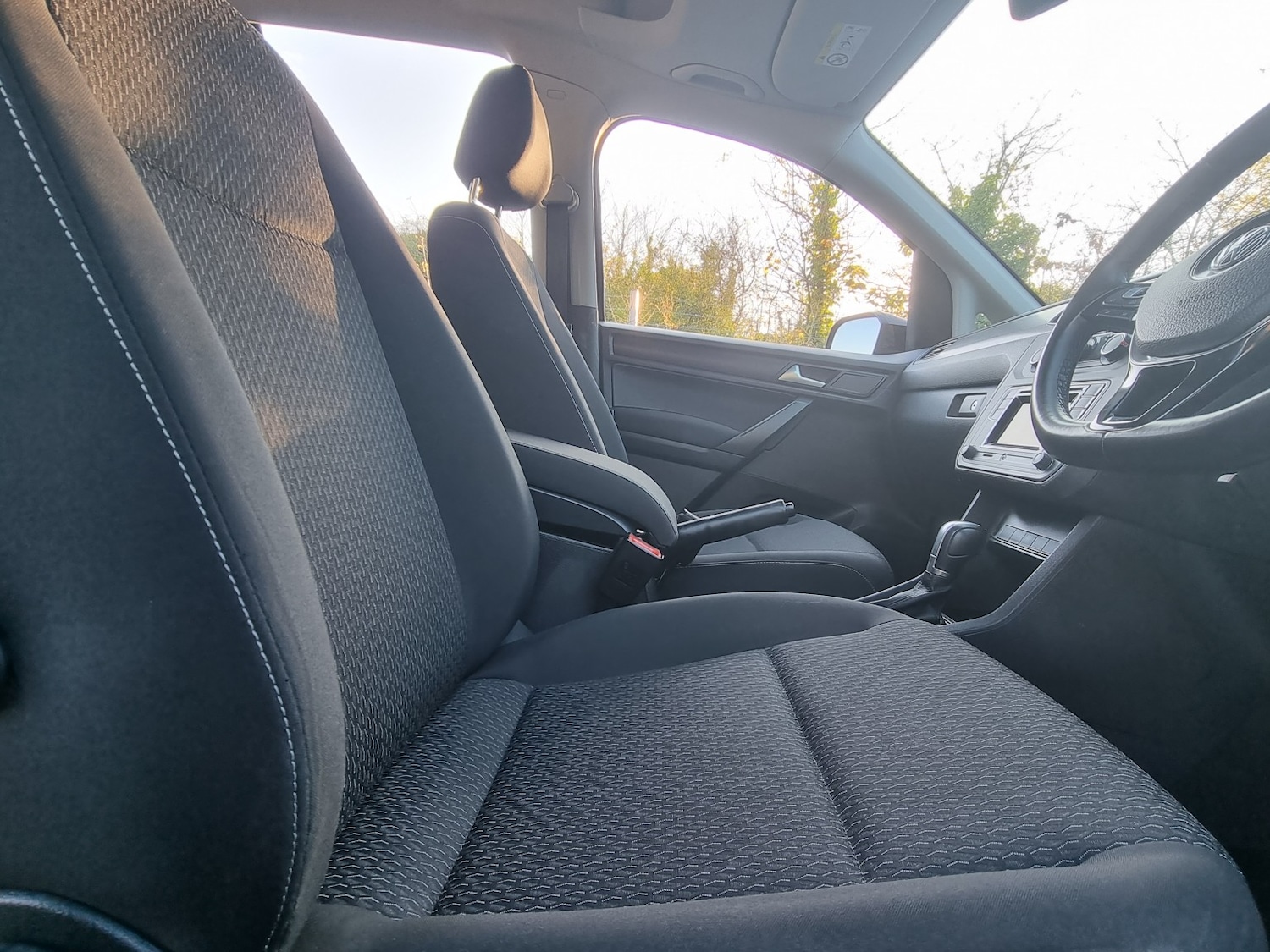 Used Volkswagen Caddy Maxi Life 2018 for sale - 76982793: Photo 33