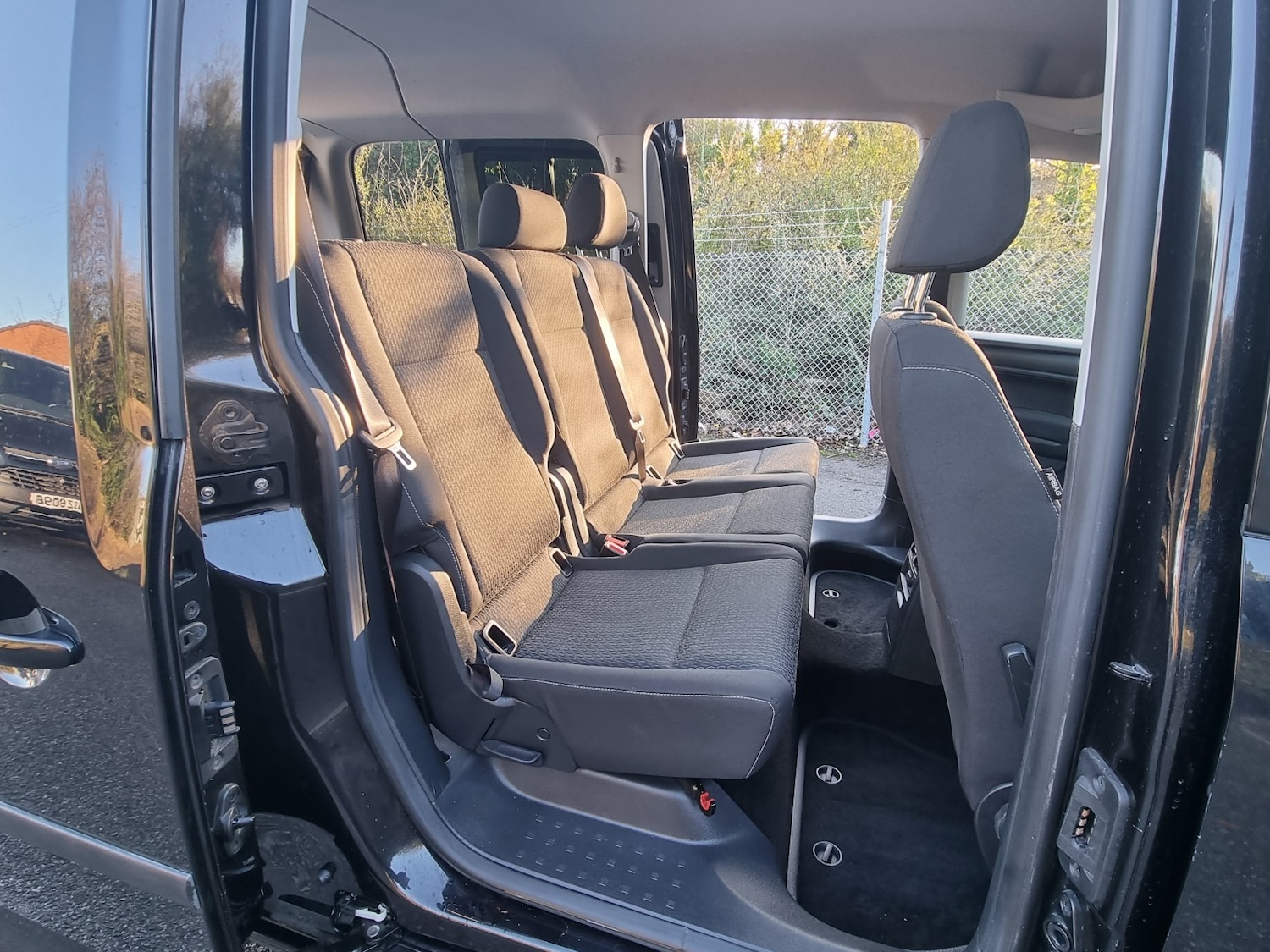 Used Volkswagen Caddy Maxi Life 2018 for sale - 76982793: Photo 35