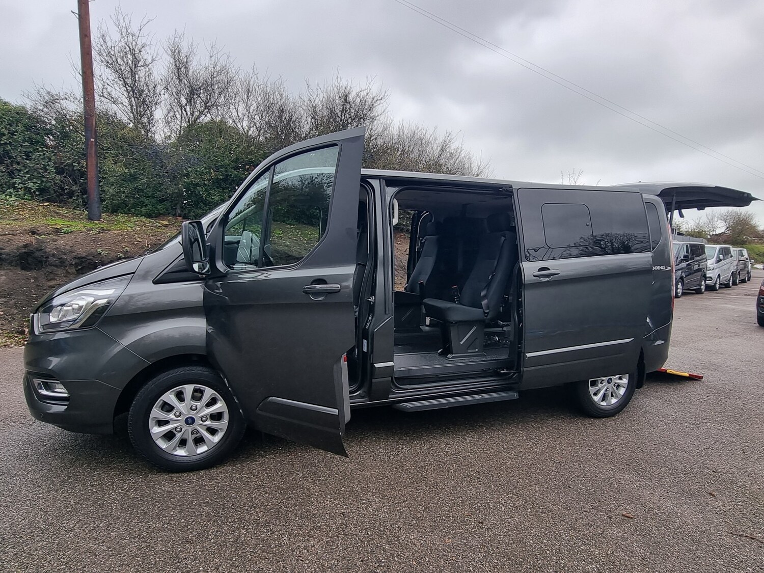 Used Ford Tourneo Custom 2020 for sale - 76625531: Photo 25