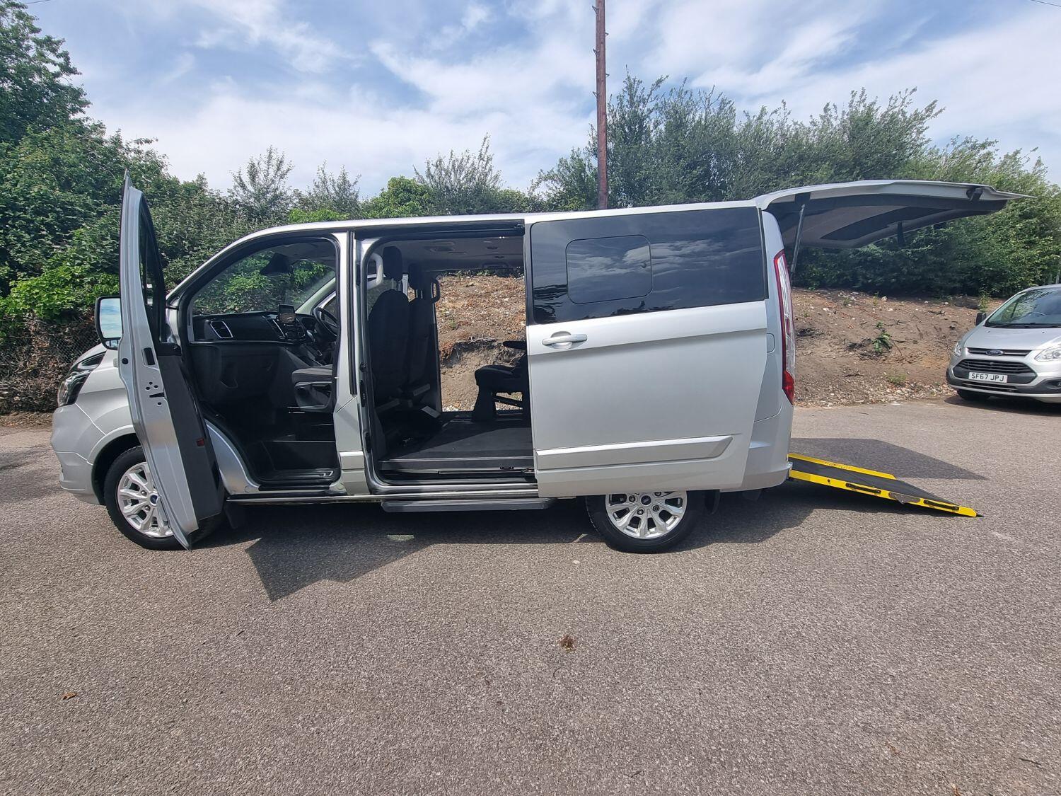 Used Ford Tourneo Custom 2020 for sale - 76712617: Photo 13