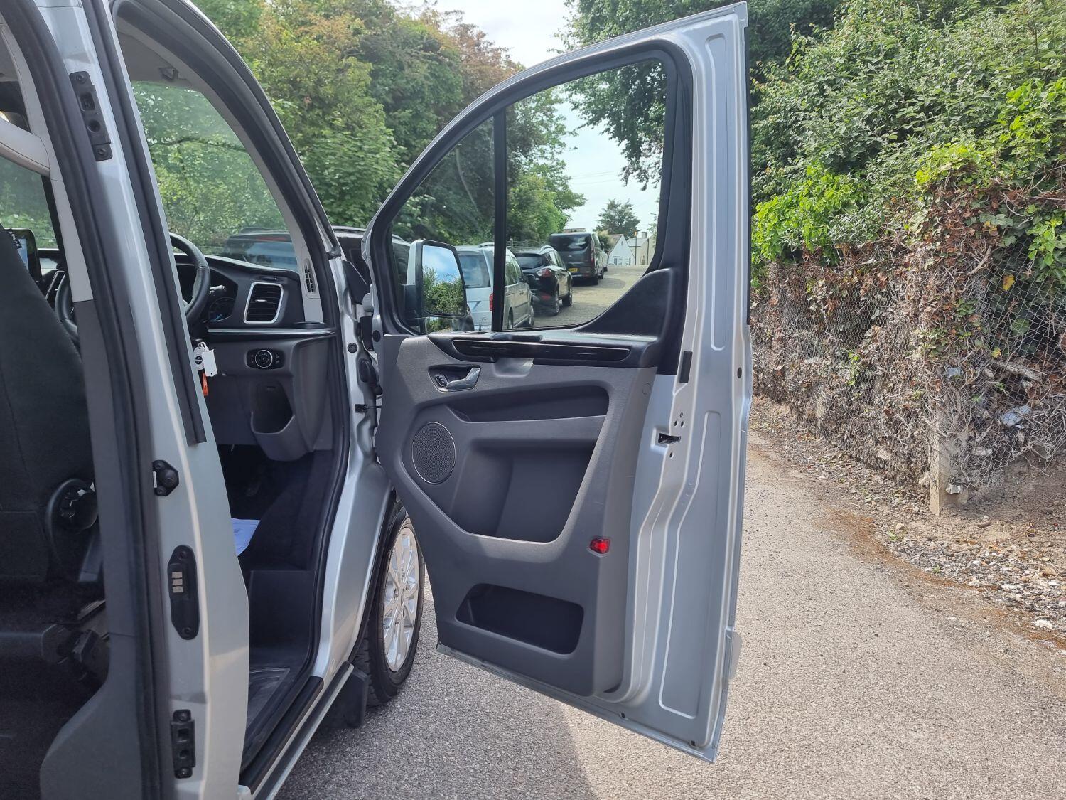 Used Ford Tourneo Custom 2020 for sale - 76712617: Photo 19