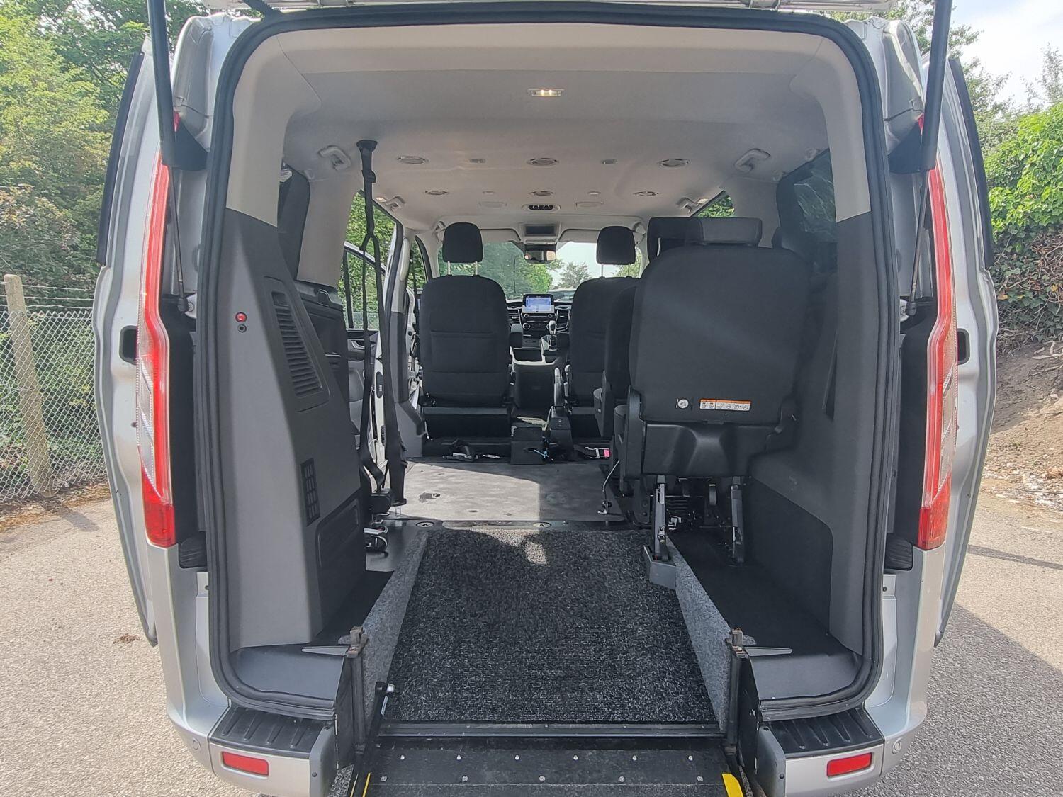 Used Ford Tourneo Custom 2020 for sale - 76712617: Photo 2