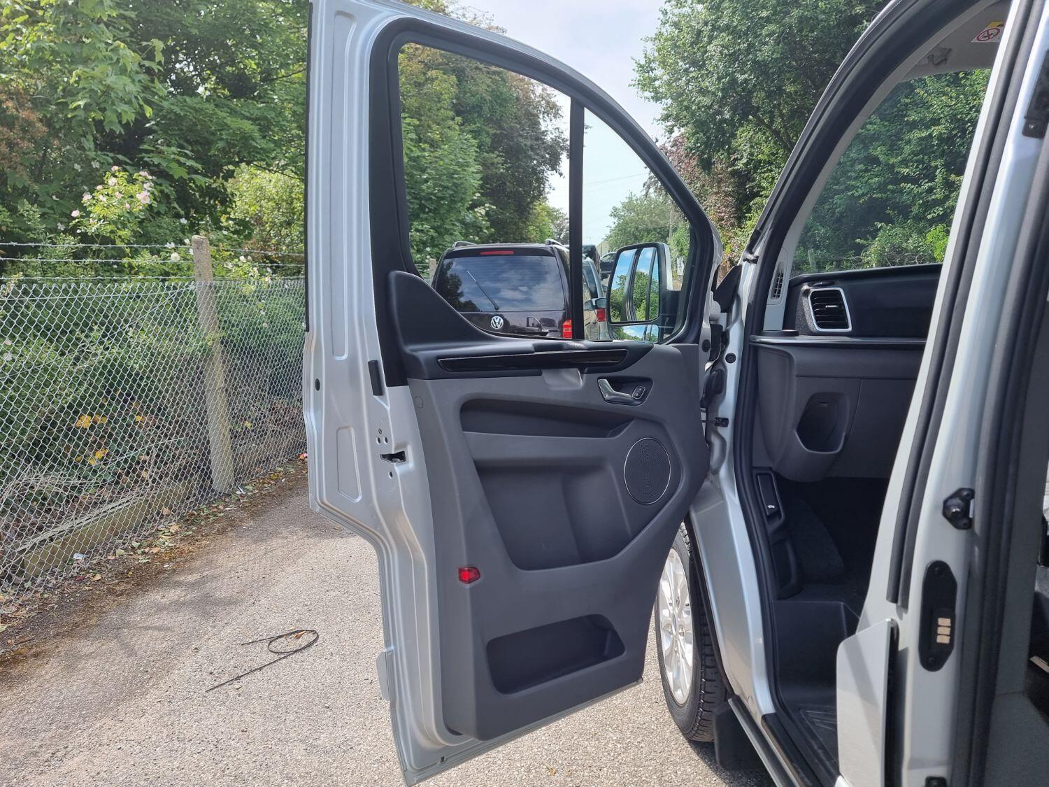 Used Ford Tourneo Custom 2020 for sale - 76712617: Photo 20