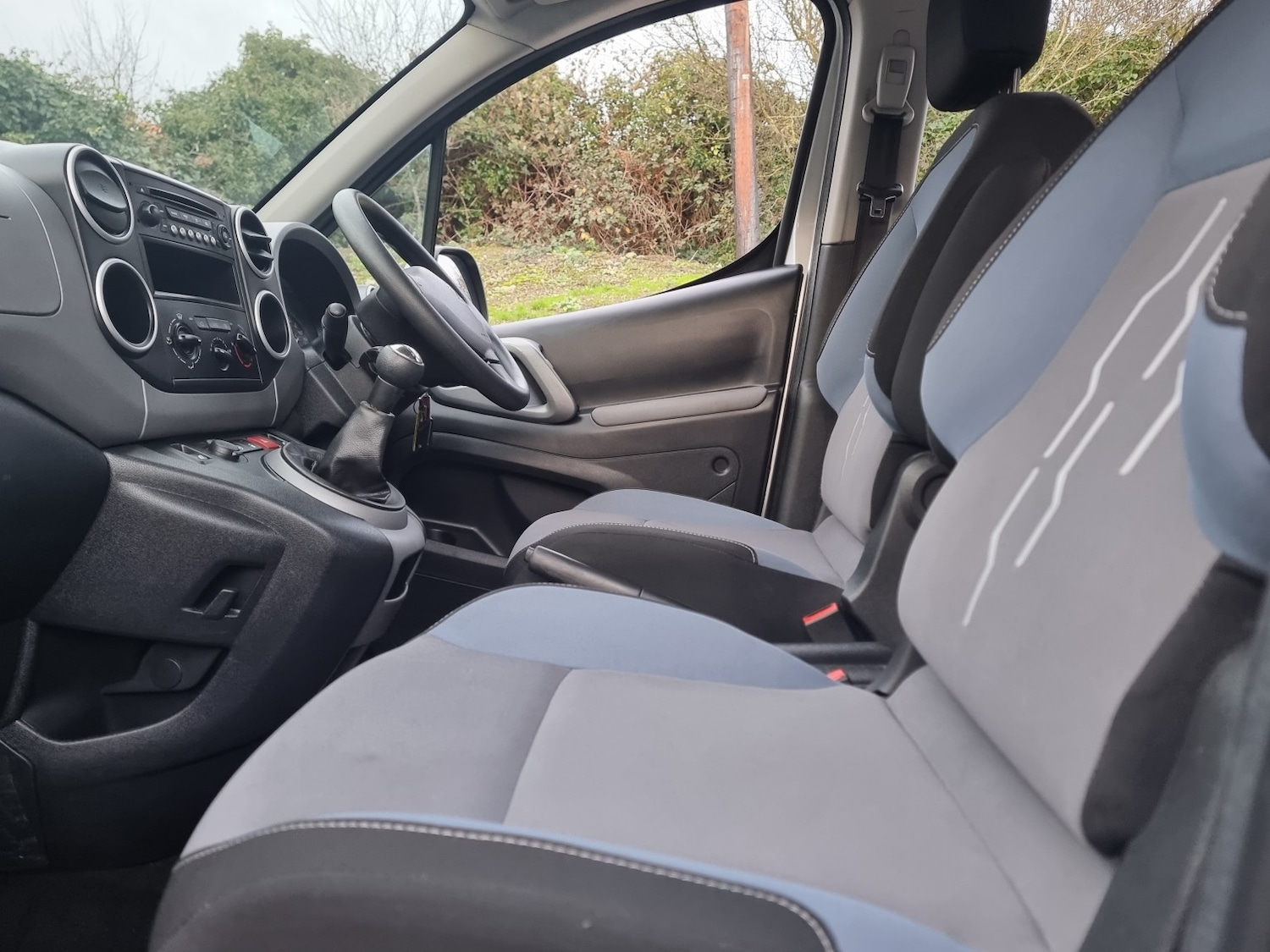 Used Peugeot Partner Tepee 2015 for sale - 76982731: Photo 33