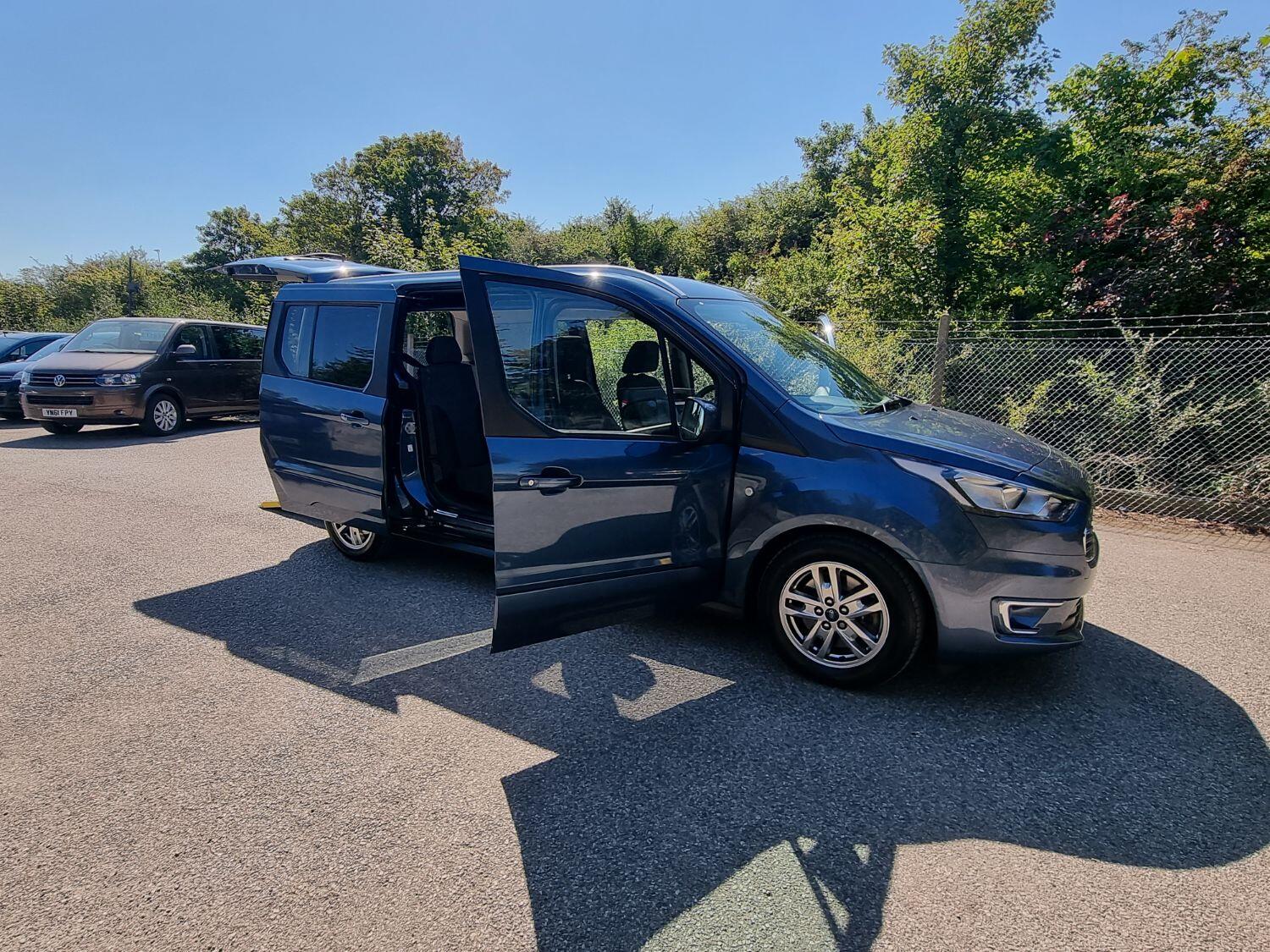 Used Ford Grand Tourneo Connect 2020 for sale - 76625529: Photo 23