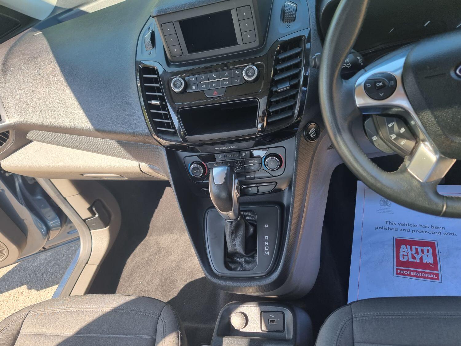 Used Ford Grand Tourneo Connect 2020 for sale - 76625529: Photo 29