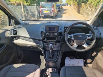 Used Ford Grand Tourneo Connect 2020 for sale - 76625529: Photo