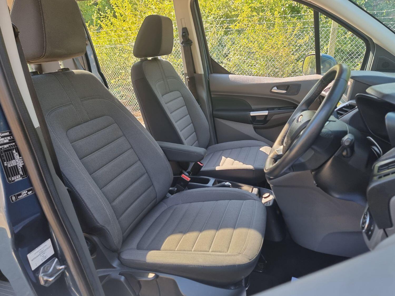 Used Ford Grand Tourneo Connect 2020 for sale - 76625529: Photo 34