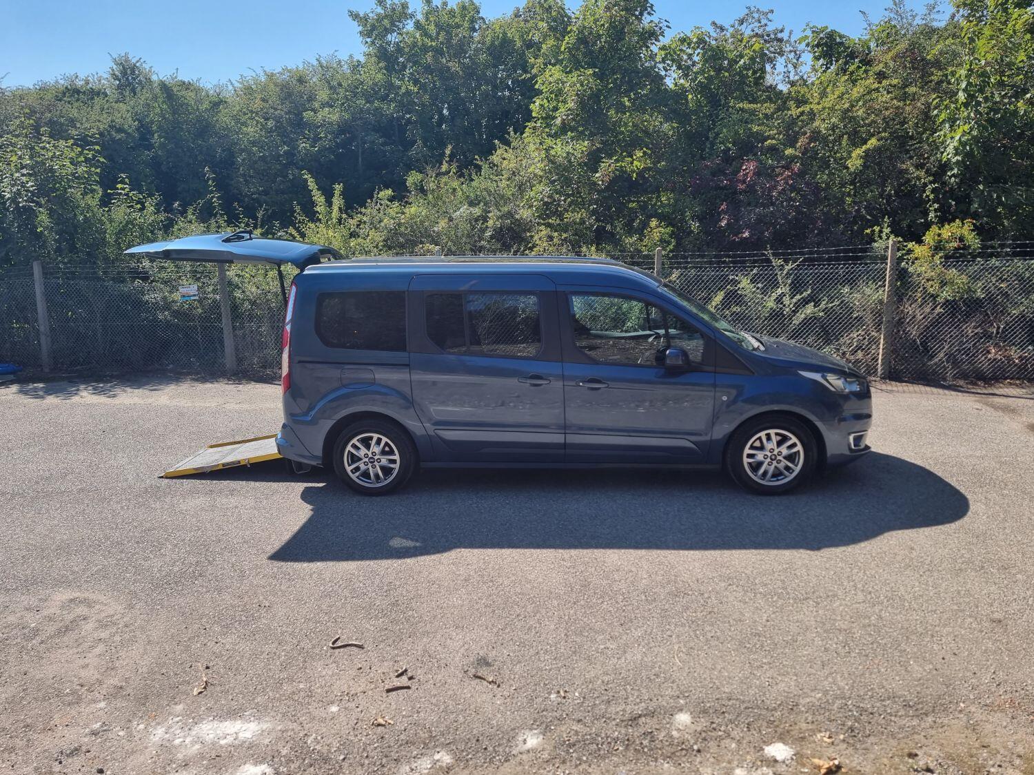 Used Ford Grand Tourneo Connect 2020 for sale - 76625529: Photo 36