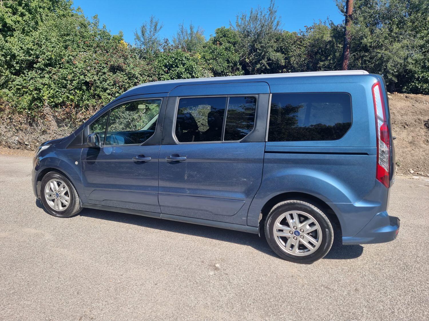 Used Ford Grand Tourneo Connect 2020 for sale - 76625529: Photo 6