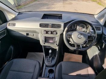 Used Volkswagen Caddy Maxi Life 2017 for sale - 76625523: Photo