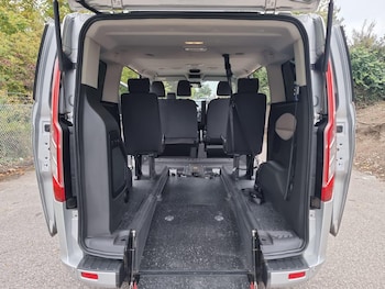 Used Ford Tourneo Custom 2018 for sale - 76625521: Photo