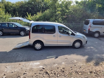 Used Citroen Berlingo Multispace 2017 for sale - 76625519: Photo