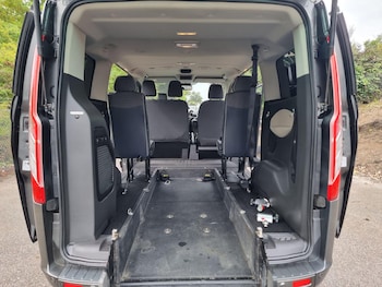 Used Ford Tourneo Custom 2018 for sale - 76625527: Photo