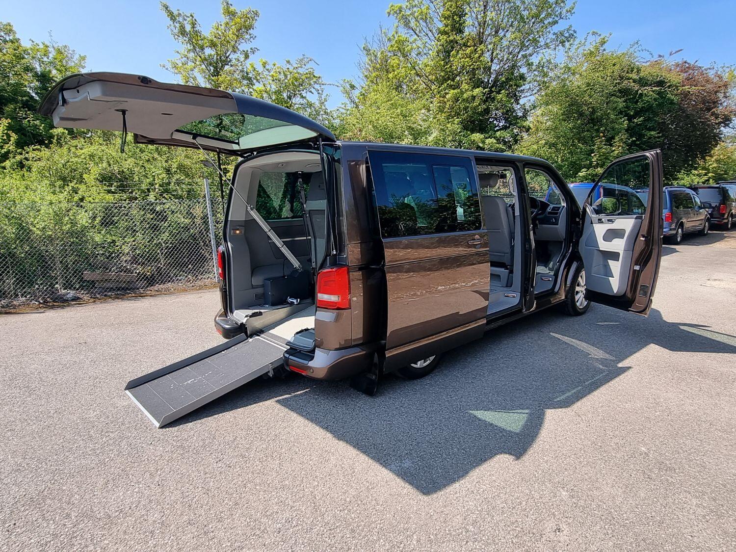 Used Volkswagen Caravelle 2011 for sale - 76769232: Photo 24