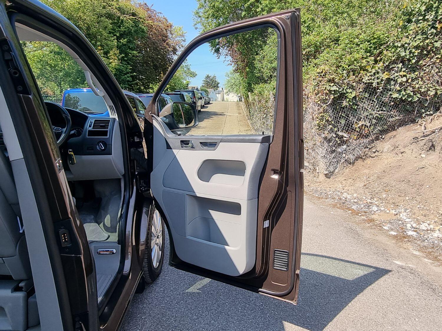 Used Volkswagen Caravelle 2011 for sale - 76769232: Photo 25