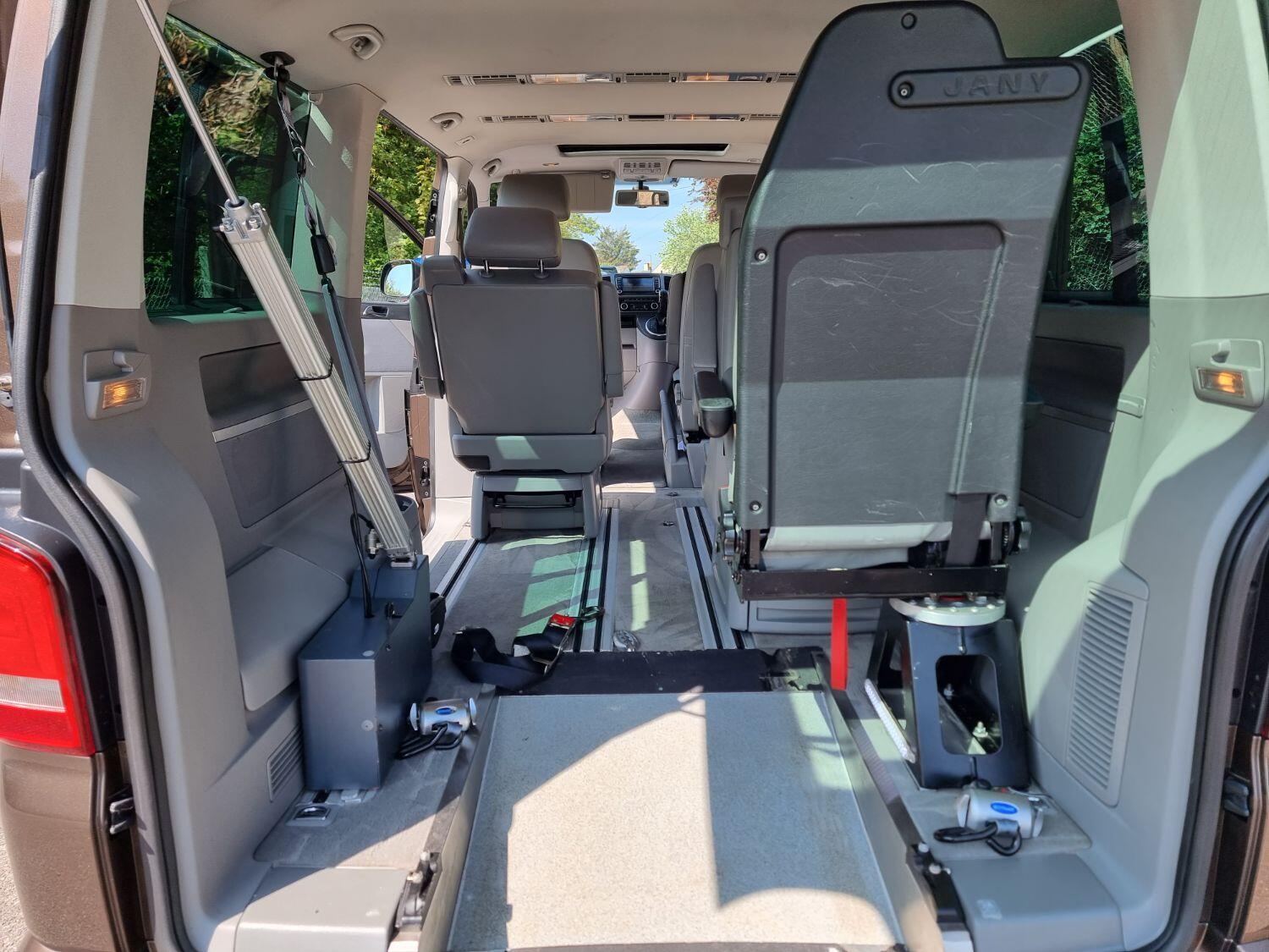 Used Volkswagen Caravelle 2011 for sale - 76769232: Photo 3