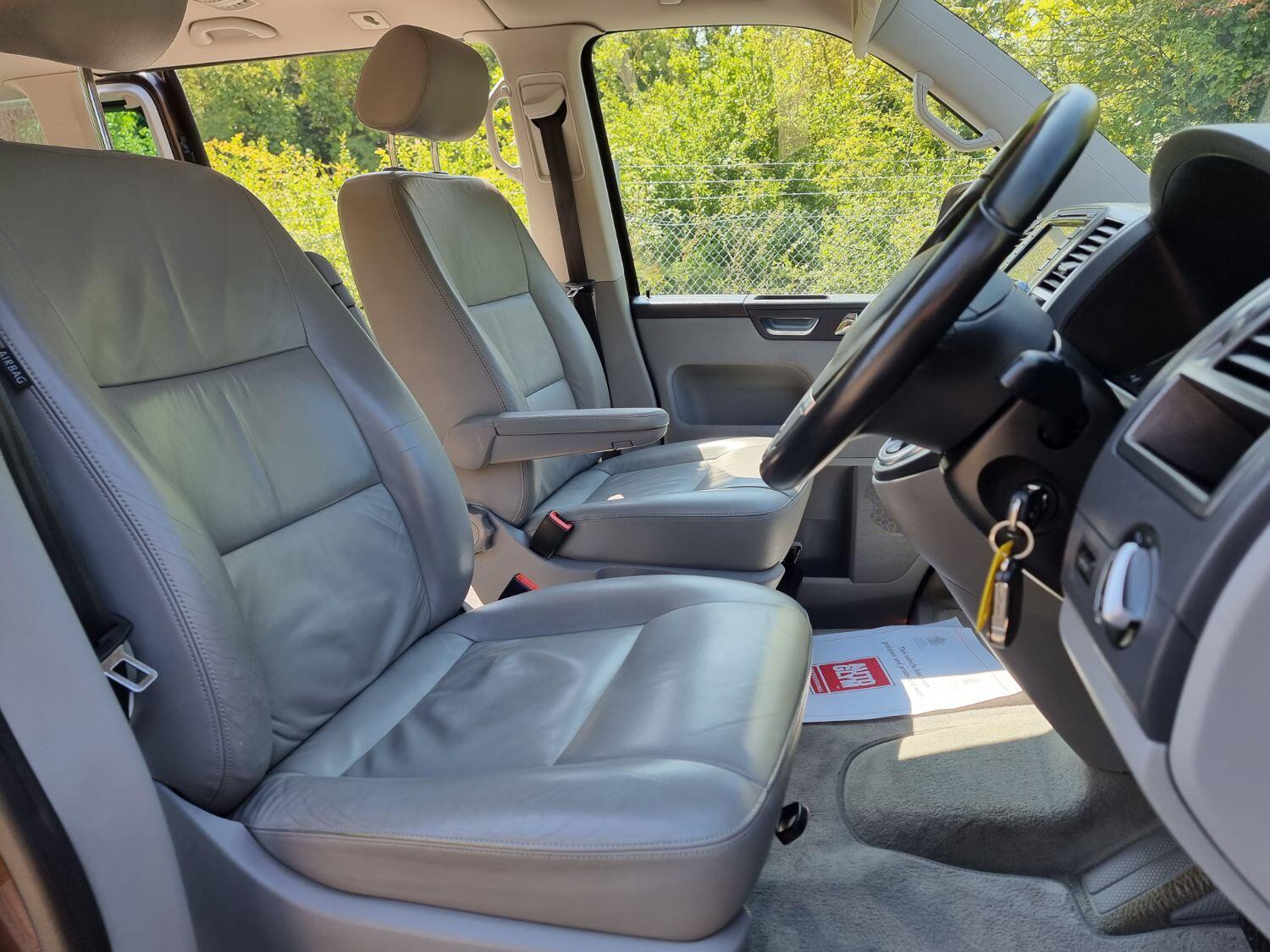 Used Volkswagen Caravelle 2011 for sale - 76769232: Photo 31