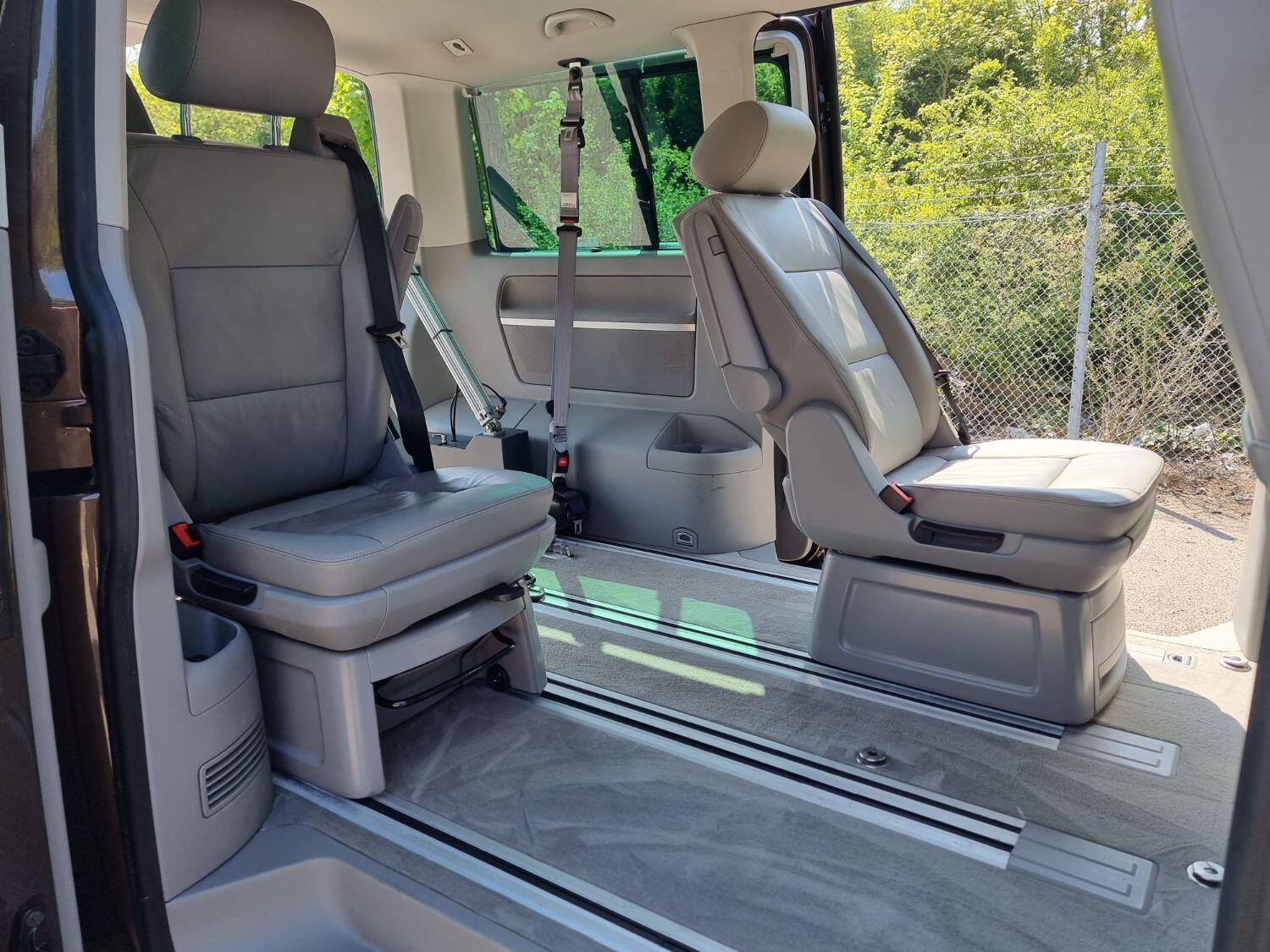 Used Volkswagen Caravelle 2011 for sale - 76769232: Photo 34