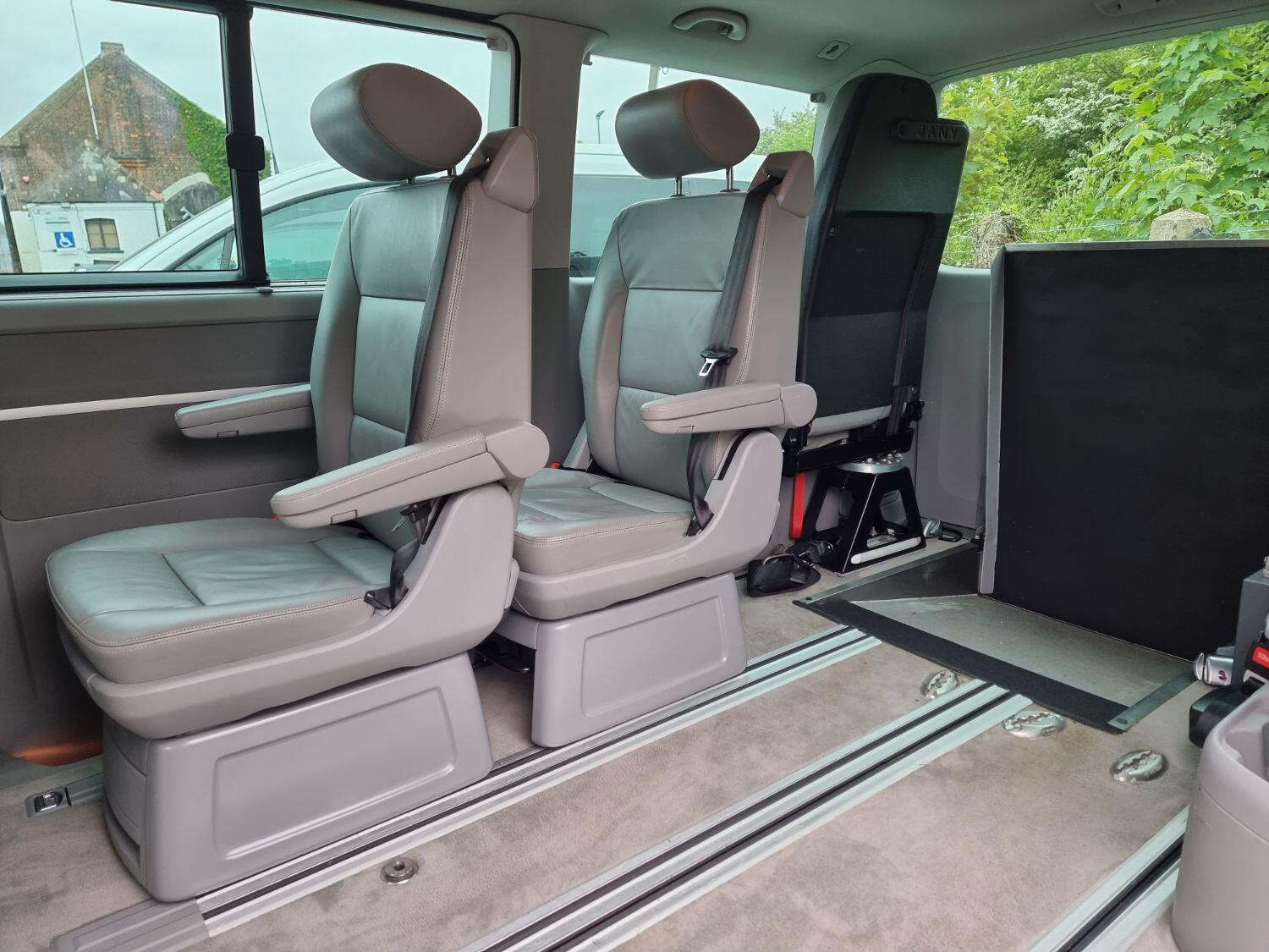 Used Volkswagen Caravelle 2011 for sale - 76769232: Photo 39