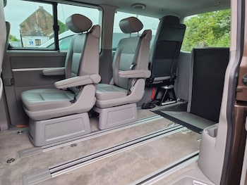 Used Volkswagen Caravelle 2011 for sale - 76769232: Photo