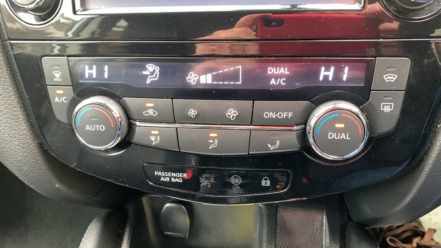 Used Nissan Qashqai 2015 for sale - 77234559: Photo 12