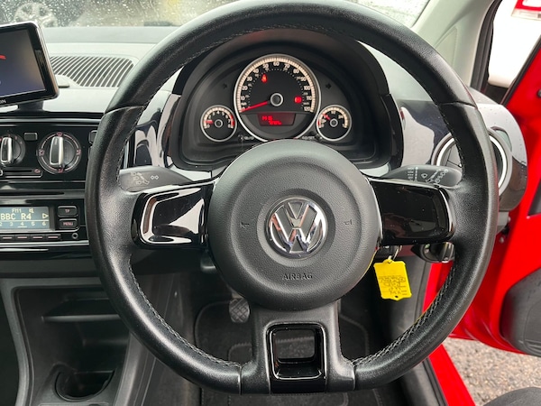 Used Volkswagen up! 2013 for sale - 76159745: Photo 14