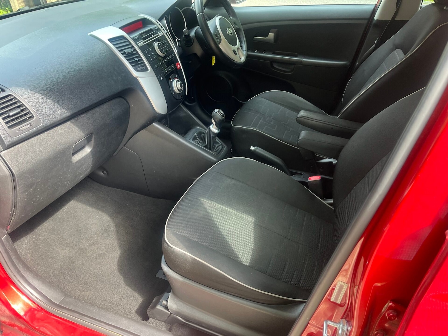 Used Kia Venga 2014 for sale - 76551723: Photo 8