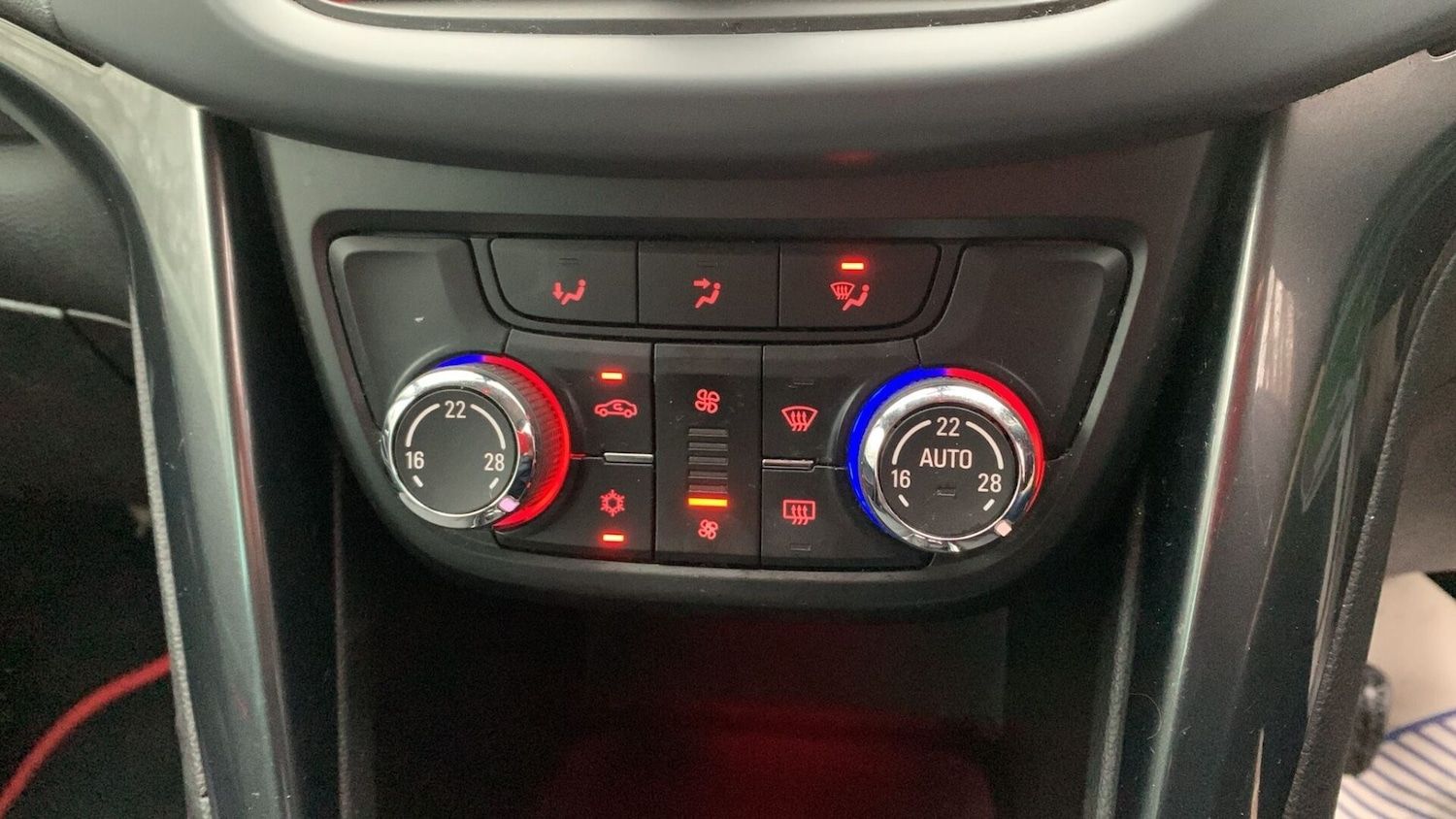 Used Vauxhall Zafira 2014 for sale - 77171365: Photo 9