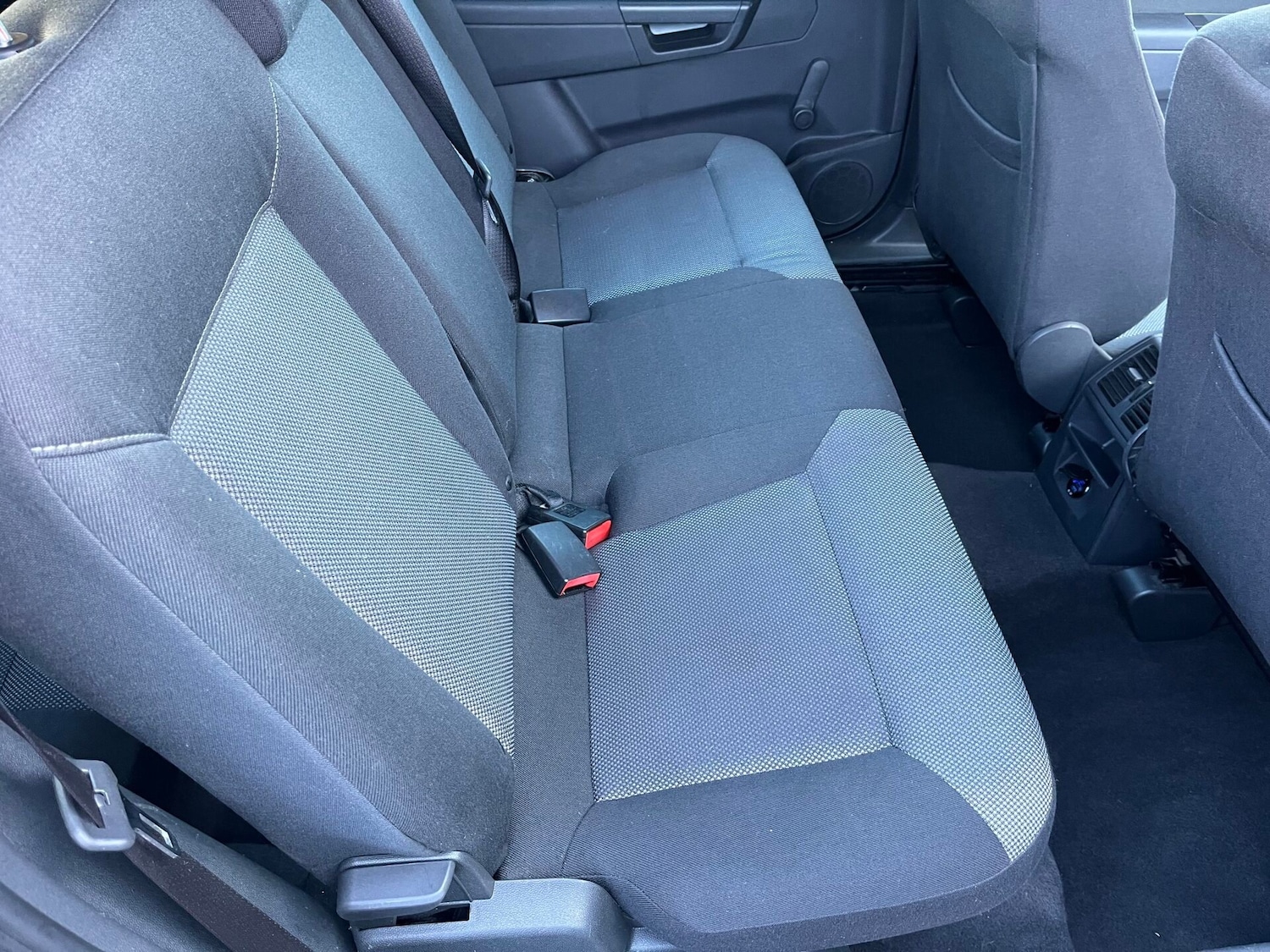 Used Vauxhall Zafira 2012 for sale - 76694475: Photo 12