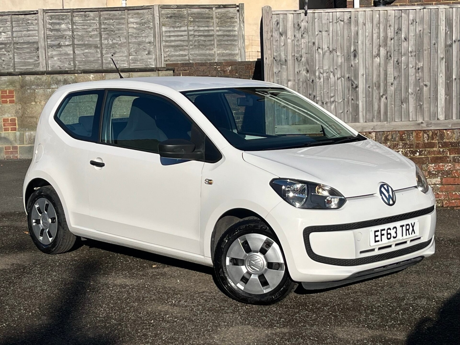 Used Volkswagen up! 2014 for sale - 76694479: Photo 14