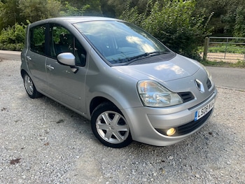 2008 - EXPRESSION 1.5 DCI 5 DR 5 SPEED MANUAL.
