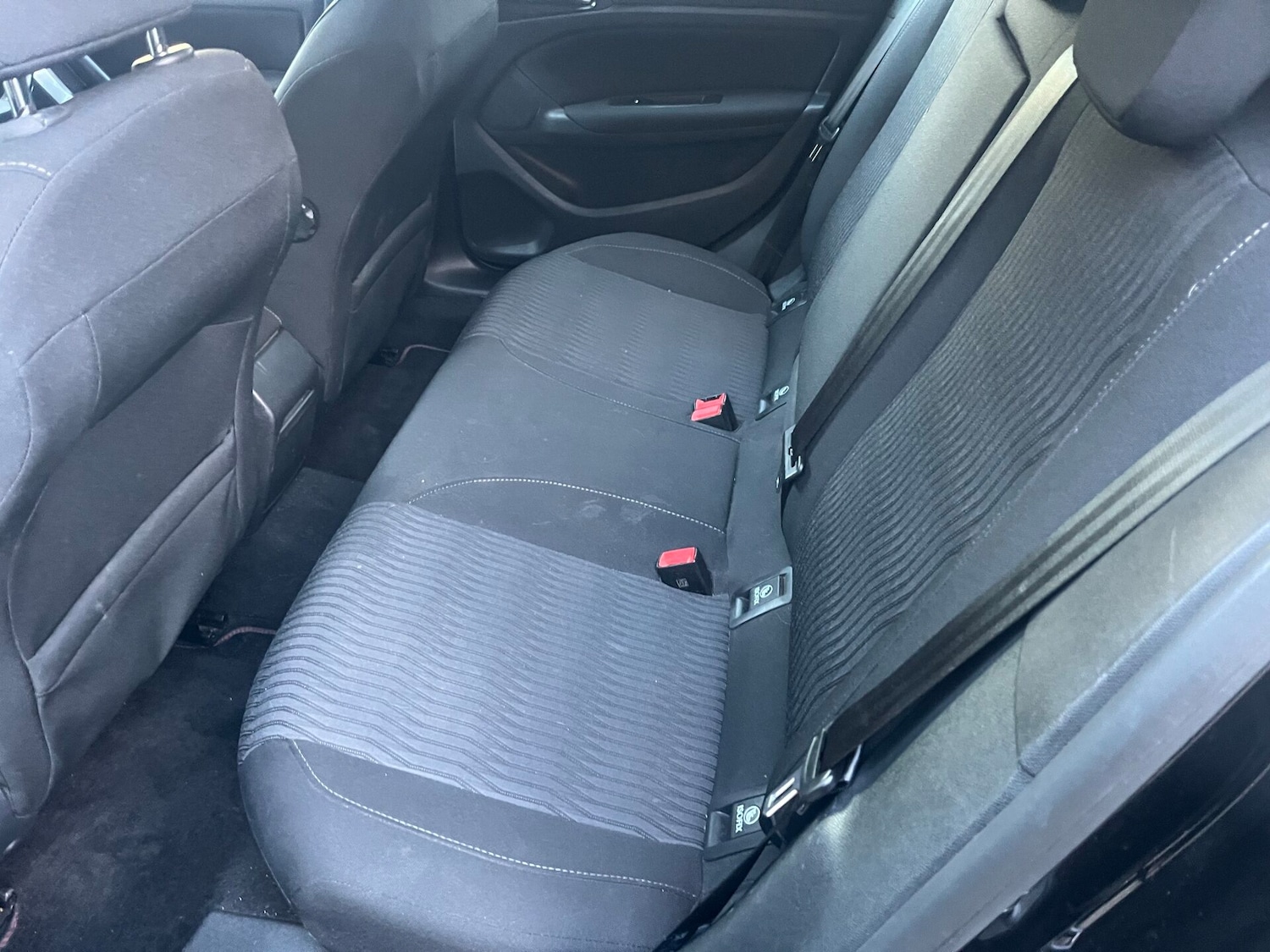 Used Peugeot 308 2015 for sale - 76778170: Photo 12