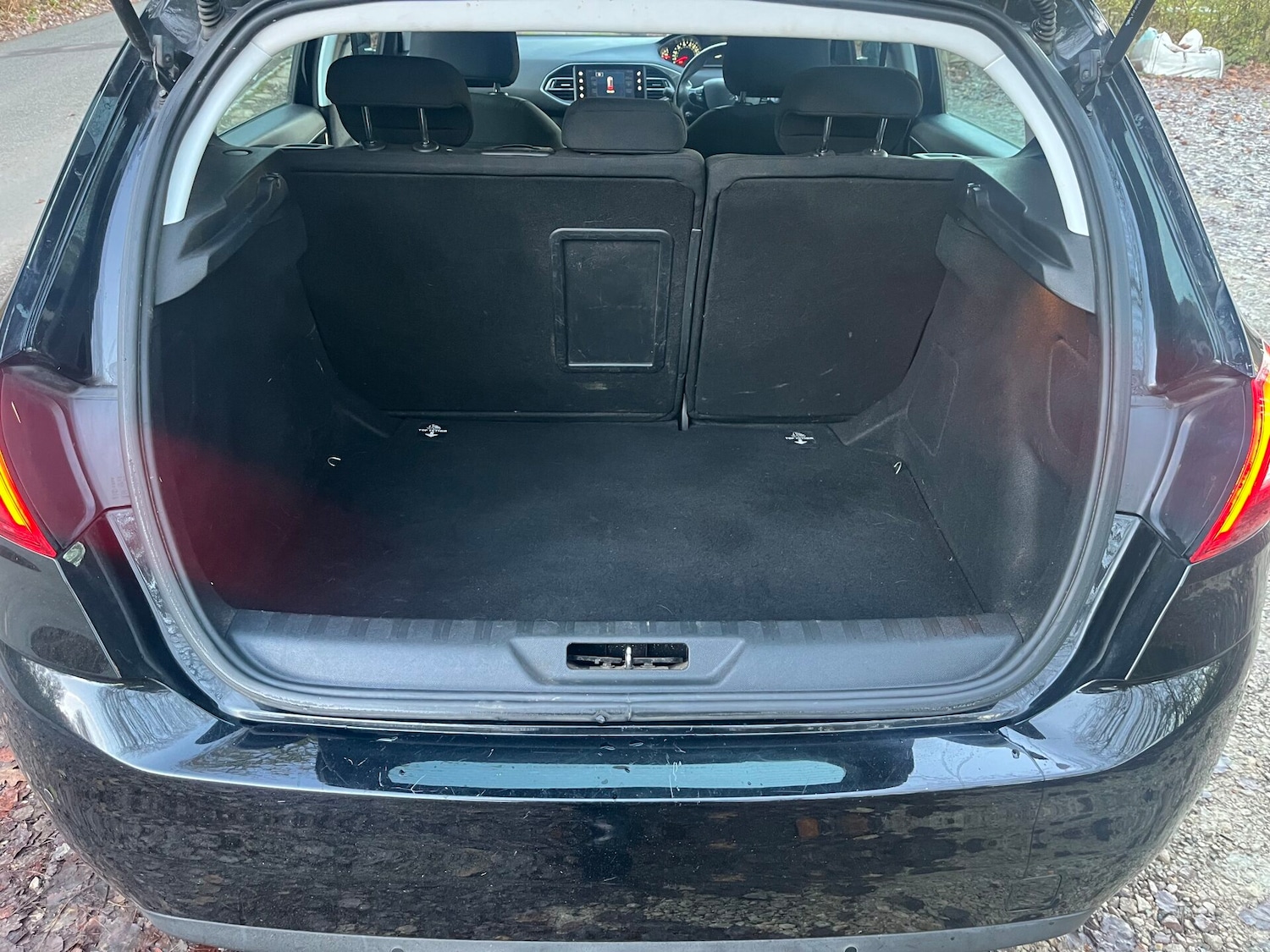 Used Peugeot 308 2015 for sale - 76778170: Photo 17