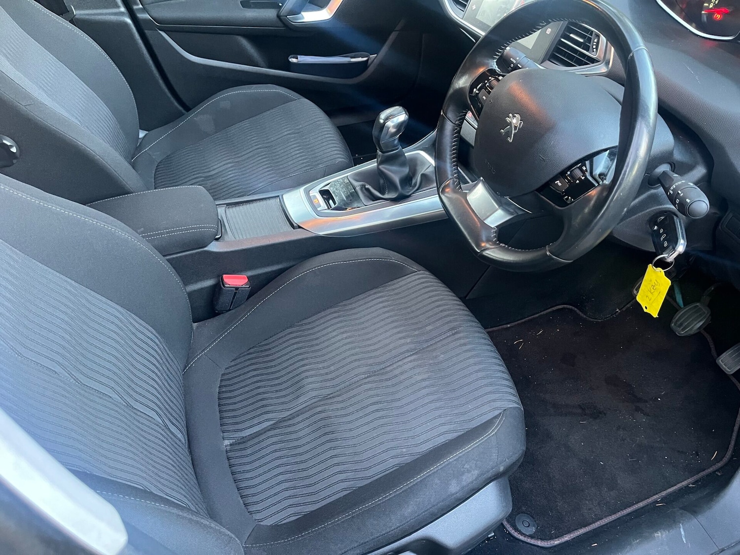 Used Peugeot 308 2015 for sale - 76778170: Photo 9