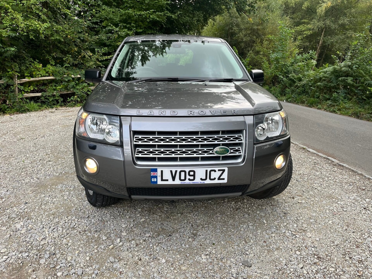 Used Land Rover Freelander 2009 for sale - 76551724: Photo 2