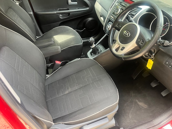 Used Kia Venga 2014 for sale - 76263351: Photo 7