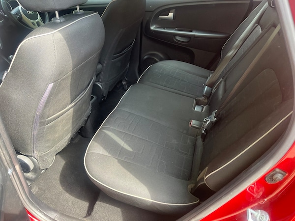 Used Kia Venga 2014 for sale - 76263351: Photo 9