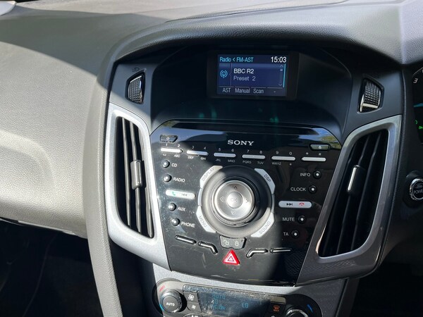 Used Ford Focus 2011 for sale - 76030106: Photo 17