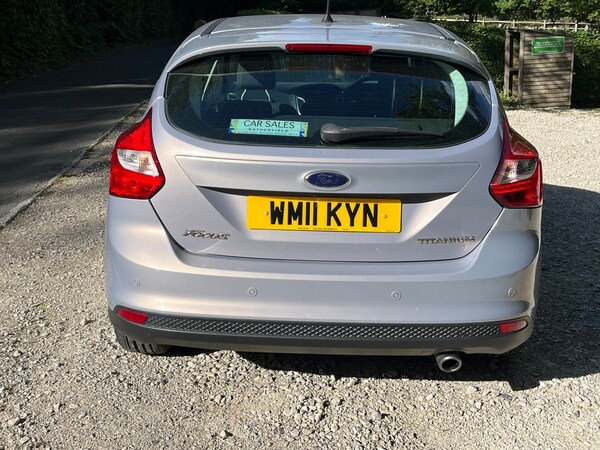 Used Ford Focus 2011 for sale - 76030106: Photo 5