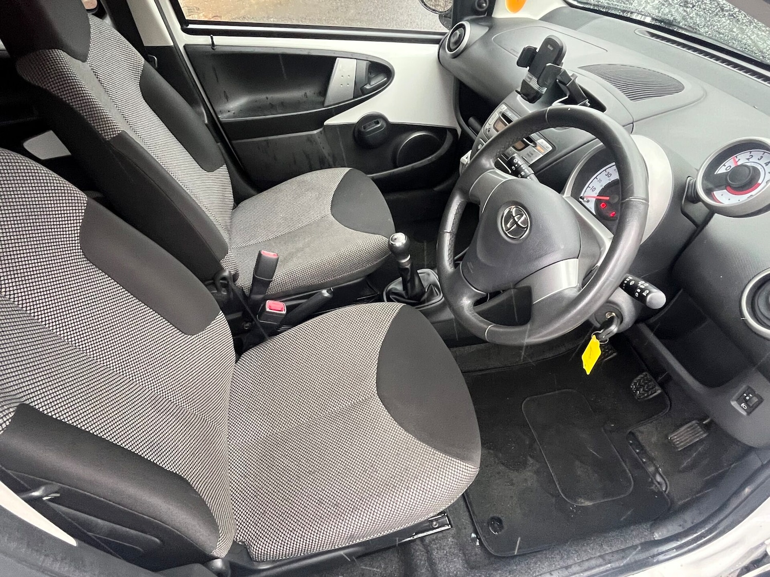 Used Toyota AYGO 2013 for sale - 77530434: Photo 10