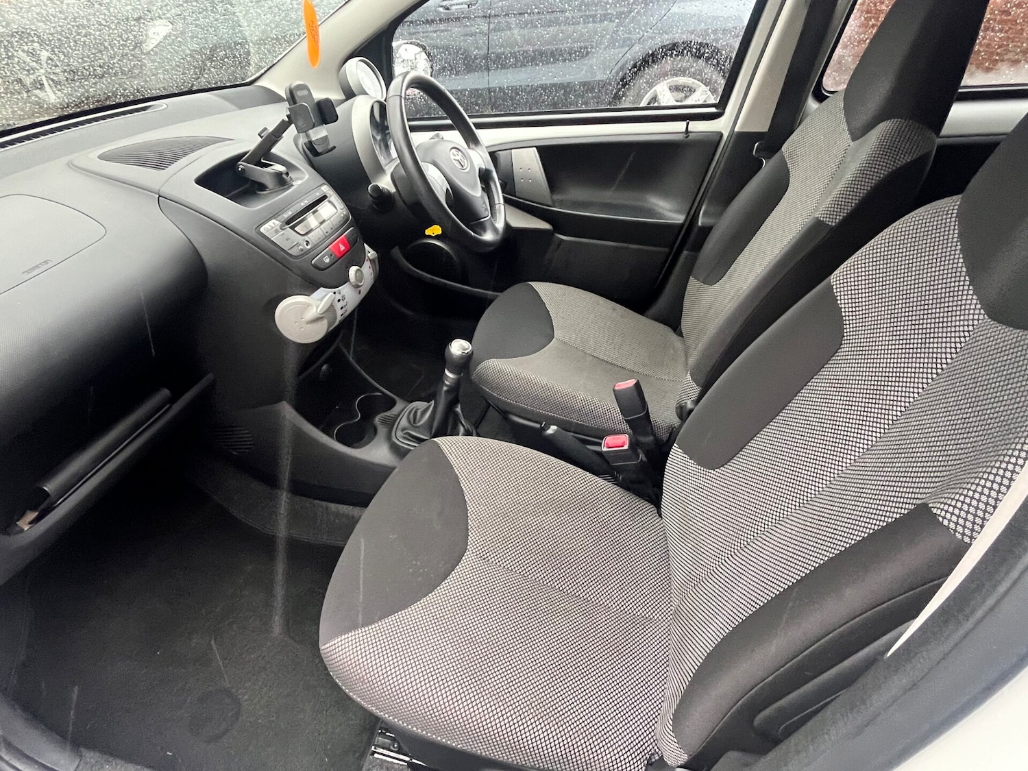 Used Toyota AYGO 2013 for sale - 77530434: Photo 11