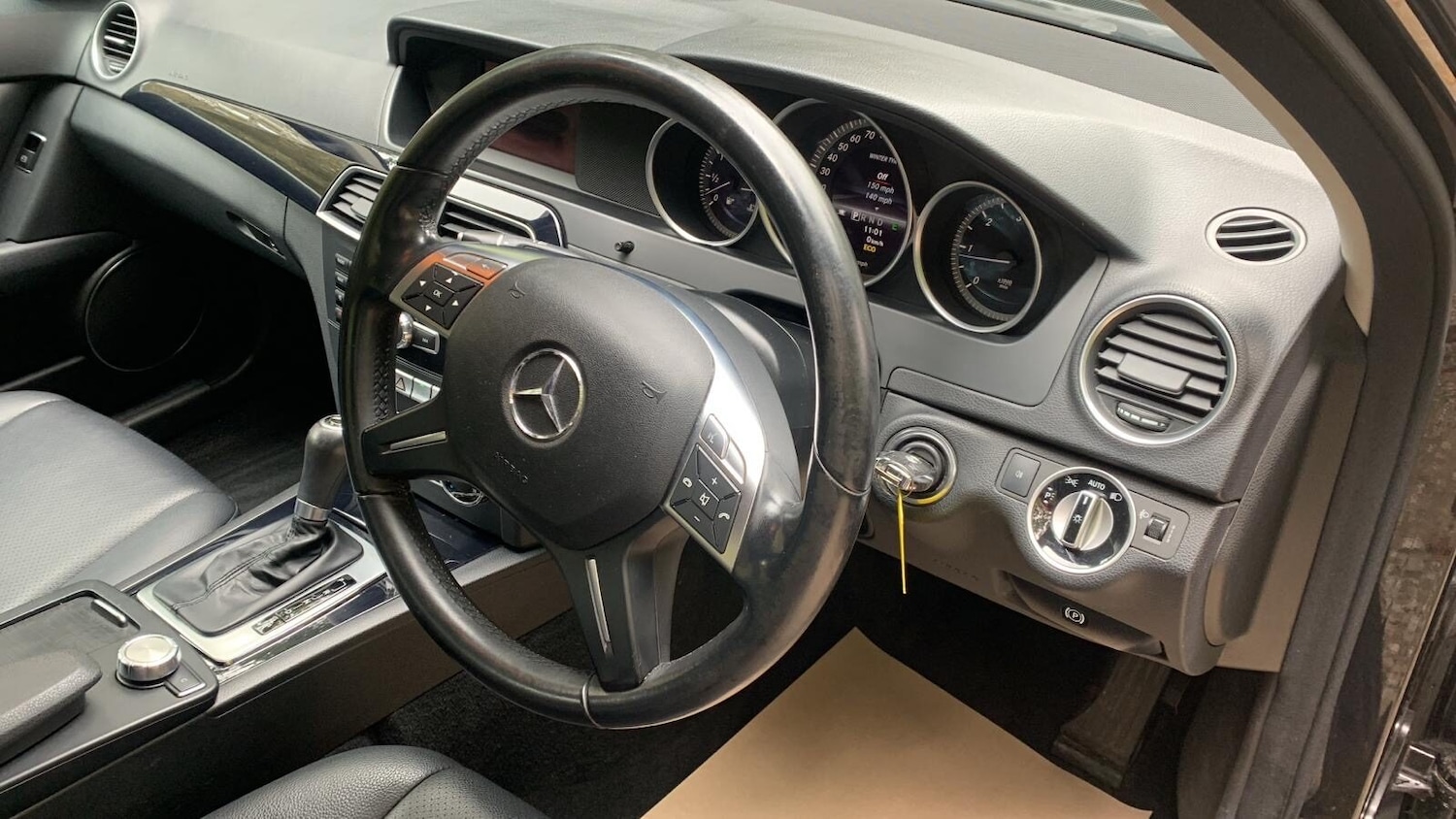 Used Mercedes-Benz C Class 2013 for sale - 76551727: Photo 4