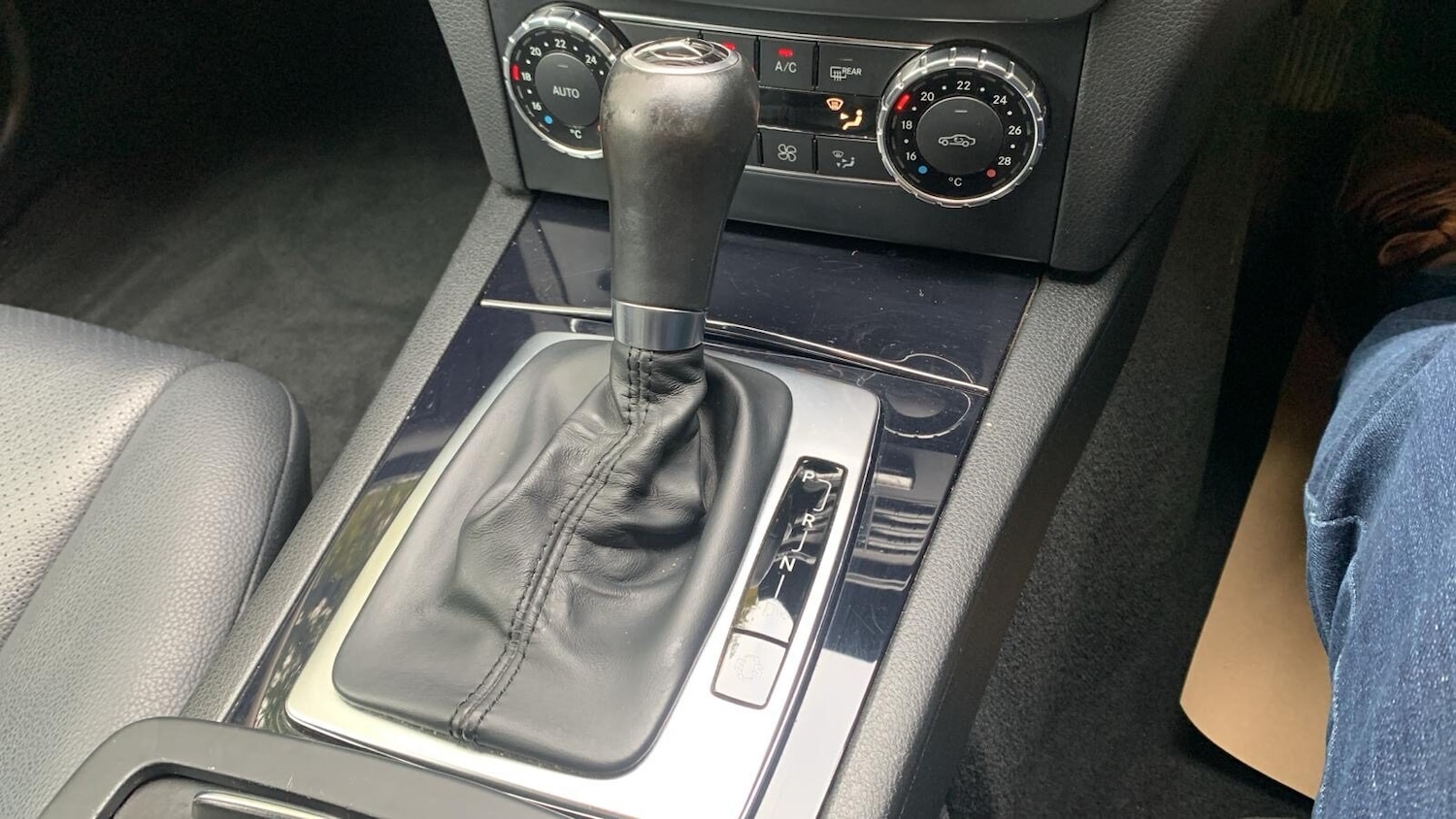 Used Mercedes-Benz C Class 2013 for sale - 76551727: Photo 8