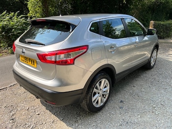 Used Nissan Qashqai 2017 for sale - 75489240: Photo