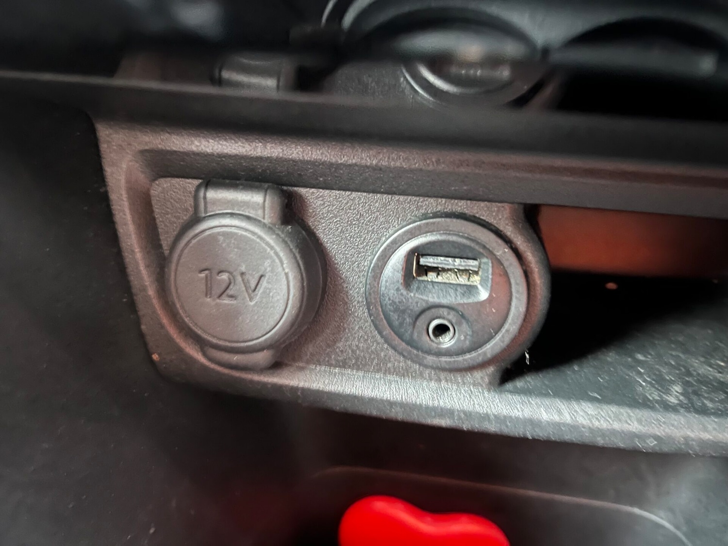 Used Peugeot 2008 2014 for sale - 77493832: Photo 16