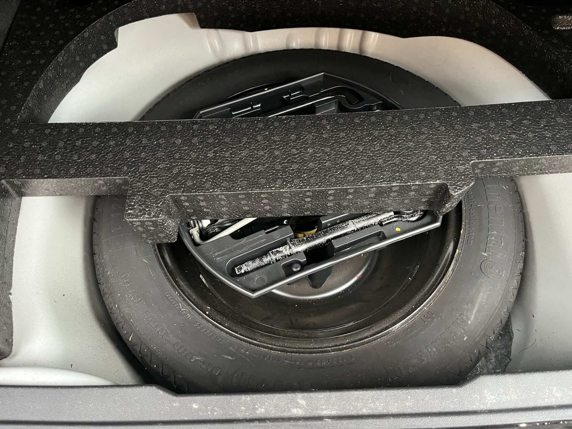 Used Peugeot 2008 2014 for sale - 77493832: Photo 20