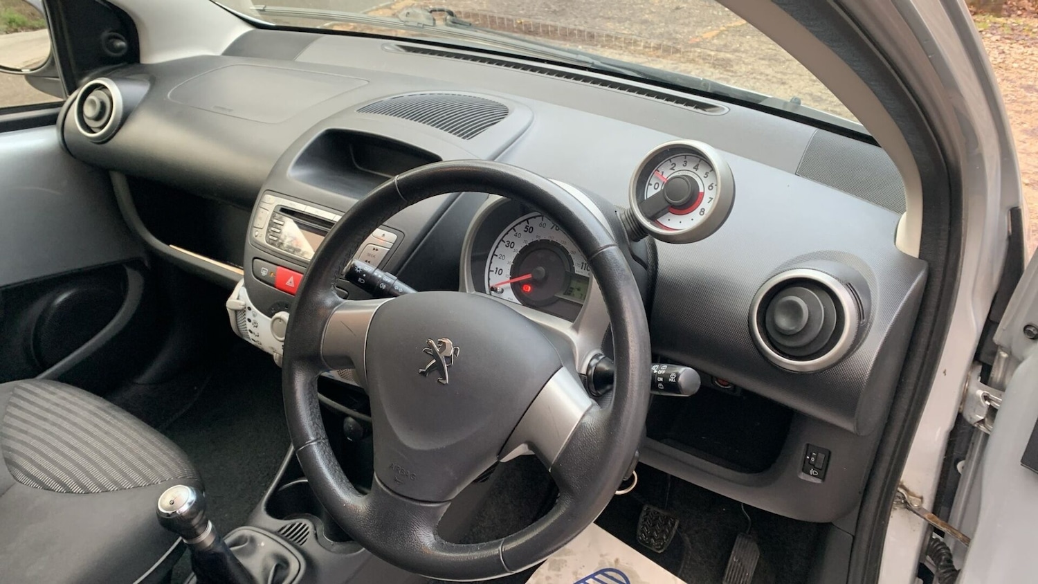Used Peugeot 107 2013 for sale - 77199335: Photo 4