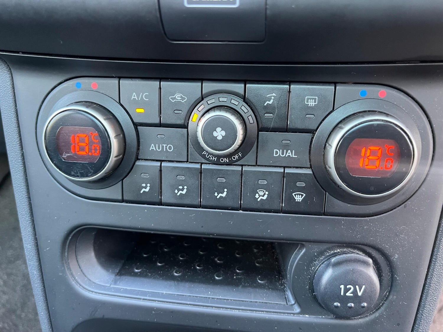 Used Nissan Qashqai 2013 for sale - 77947197: Photo 15