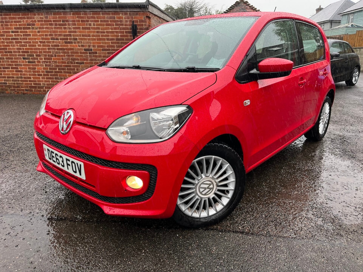 Used Volkswagen up! 2013 for sale - 76551722: Photo 1